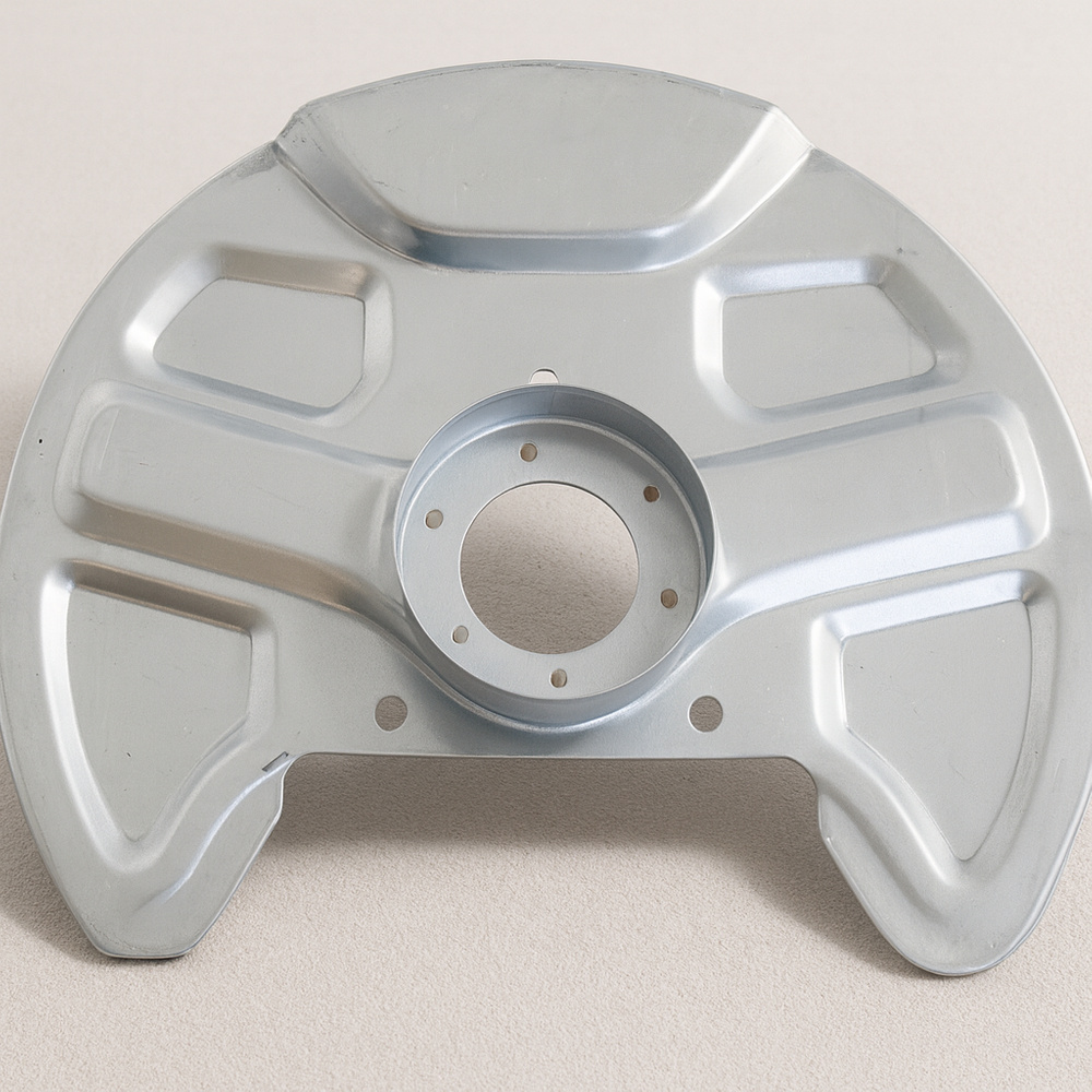 Brake backing plate Volvo 700 -88 LHF/RHF
